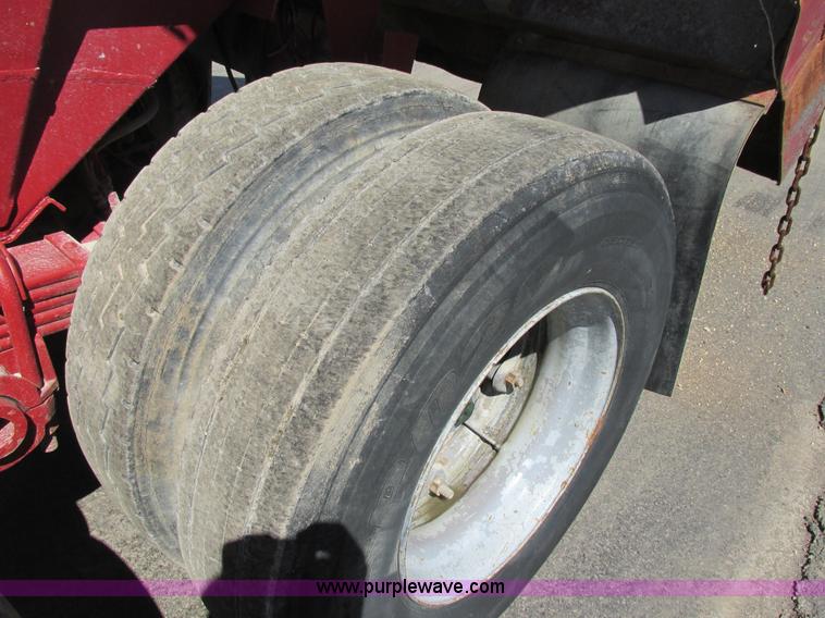 image for item E7450 1988 Dierzen Dominator barrel dump trailer