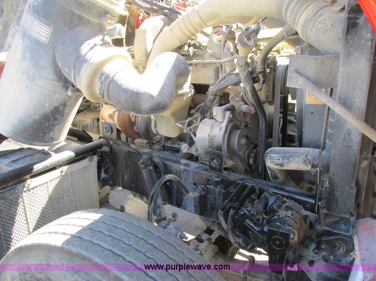 image for item E7451 1994 Ford LTL9000 semi truck