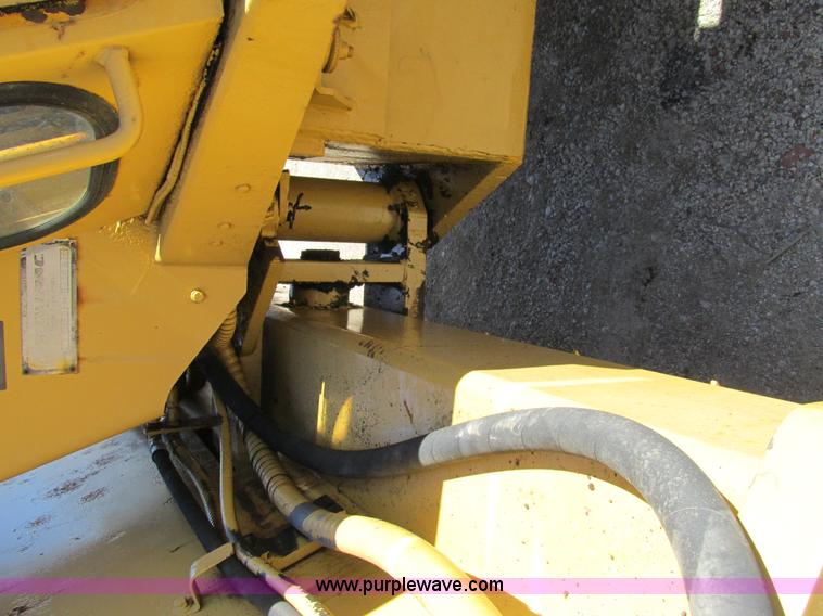 image for item E7452 Dynapac CA25PD articulated single drum vibratory roller