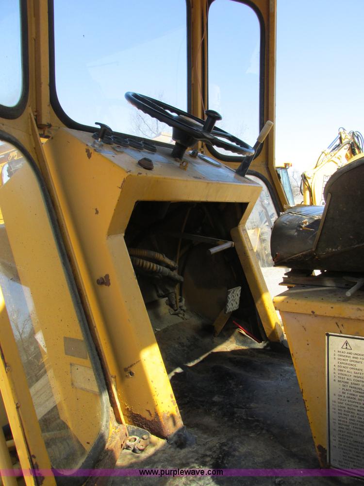 image for item E7452 Dynapac CA25PD articulated single drum vibratory roller