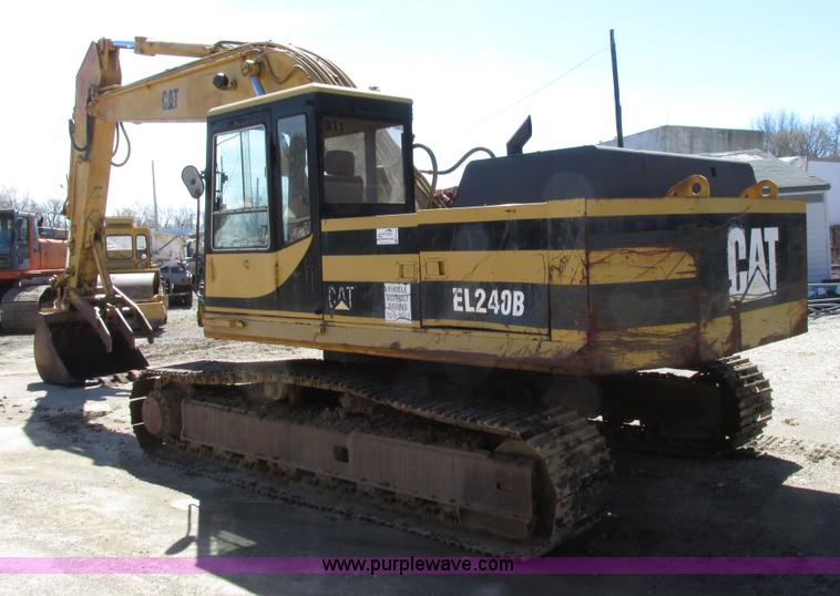 image for item E7453 1989 Caterpillar EL240B excavator