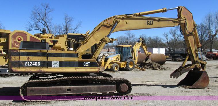 image for item E7453 1989 Caterpillar EL240B excavator