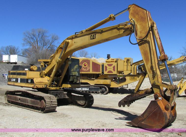 image for item E7453 1989 Caterpillar EL240B excavator