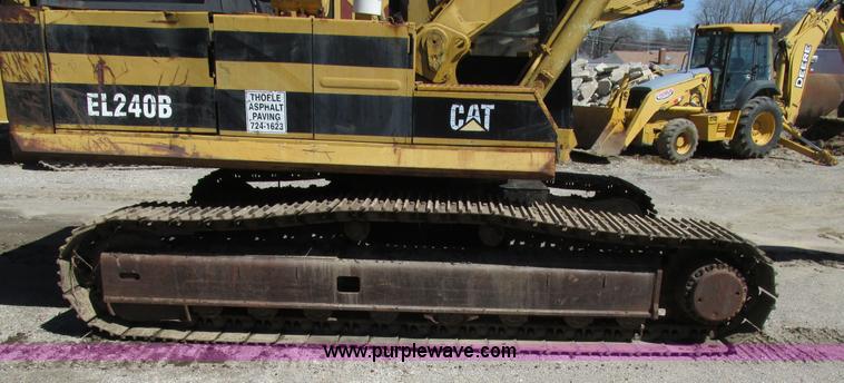 image for item E7453 1989 Caterpillar EL240B excavator