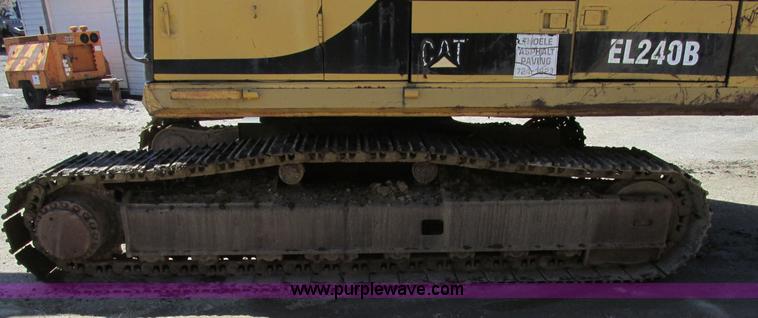 image for item E7453 1989 Caterpillar EL240B excavator