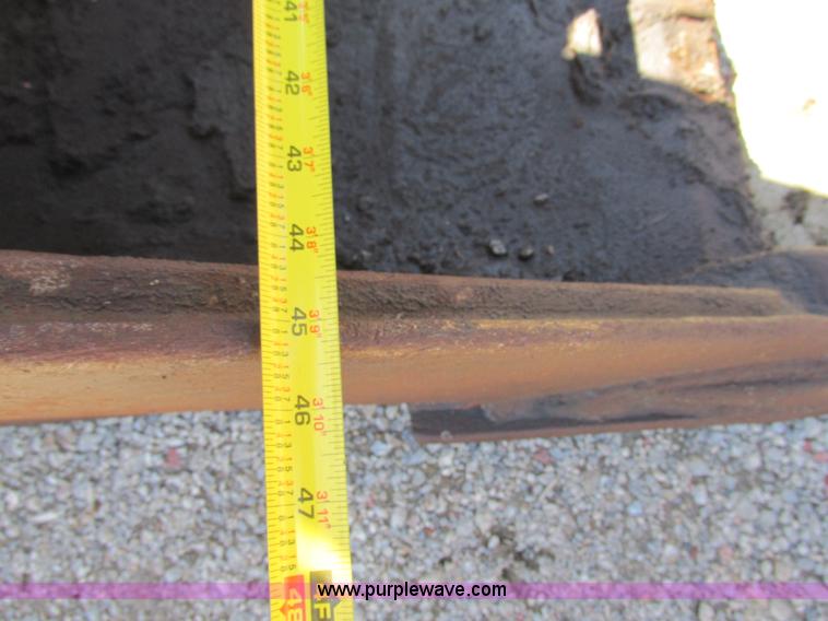 image for item E7453 1989 Caterpillar EL240B excavator