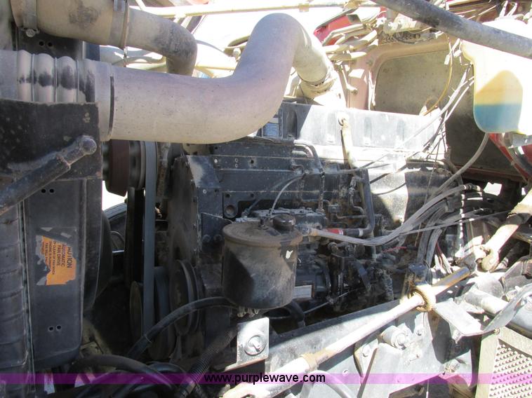 image for item E7454 1994 Ford LTL9000 semi truck