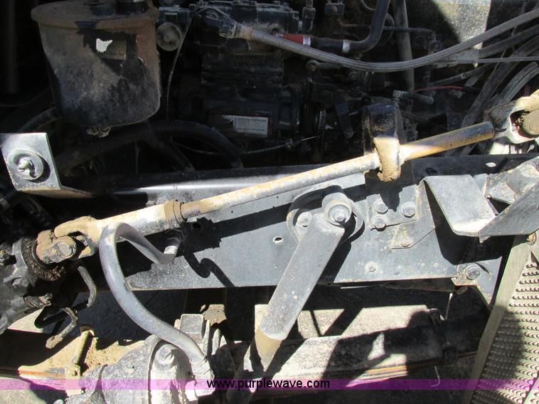 image for item E7454 1994 Ford LTL9000 semi truck