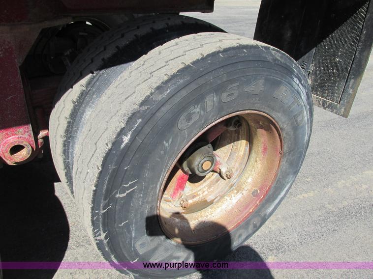 image for item E7455 2002 Dierzen Dominator barrel dump trailer