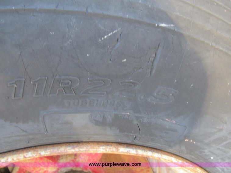 image for item E7455 2002 Dierzen Dominator barrel dump trailer