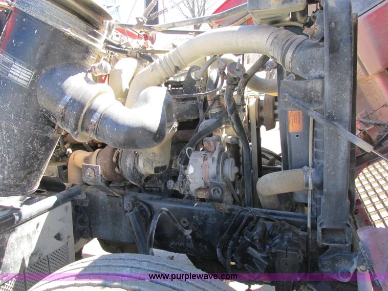 image for item E7456 1994 Ford LTL9000 semi truck