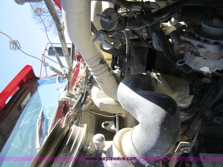 image for item E7456 1994 Ford LTL9000 semi truck