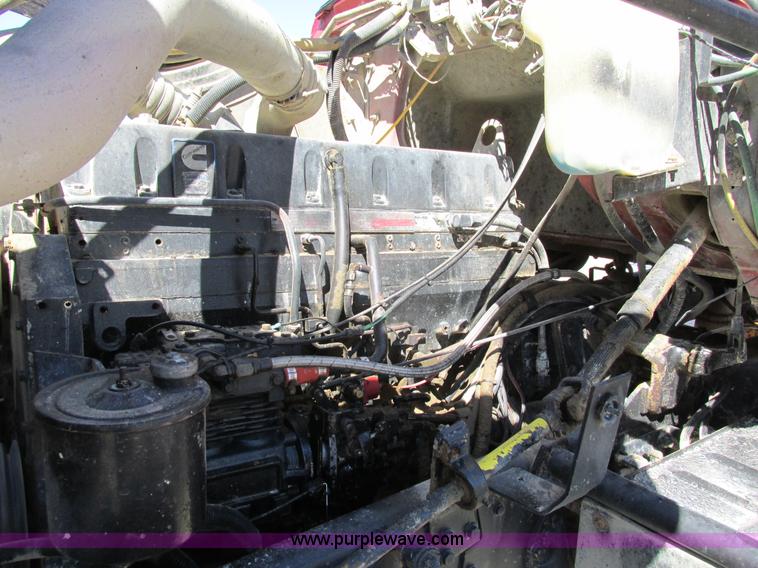 image for item E7456 1994 Ford LTL9000 semi truck