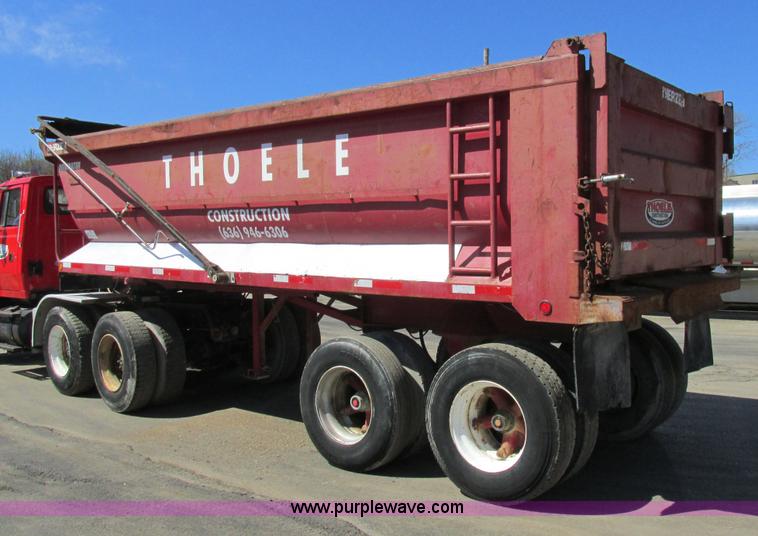 image for item E7457 2002 Dierzen Dominator barrel dump trailer