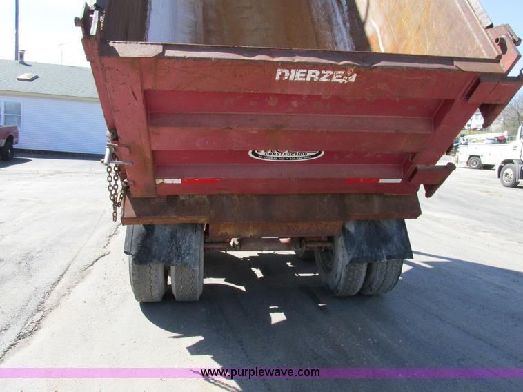image for item E7457 2002 Dierzen Dominator barrel dump trailer