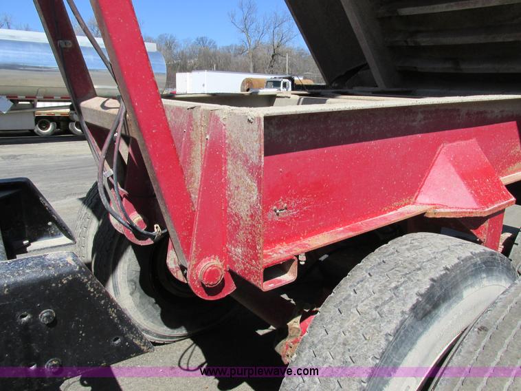 image for item E7457 2002 Dierzen Dominator barrel dump trailer