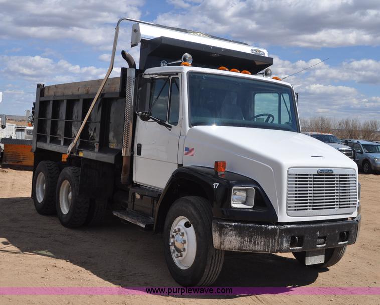 image for item F2340 1994 Freightliner FL80 dump truck