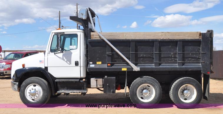 image for item F2340 1994 Freightliner FL80 dump truck