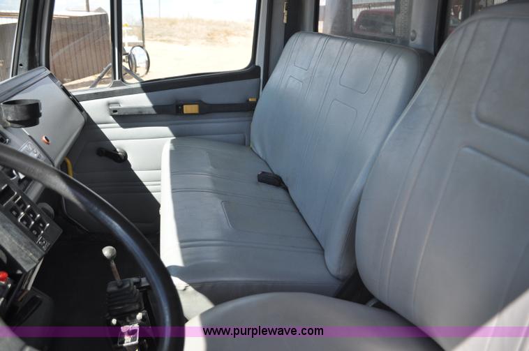 image for item F2340 1994 Freightliner FL80 dump truck