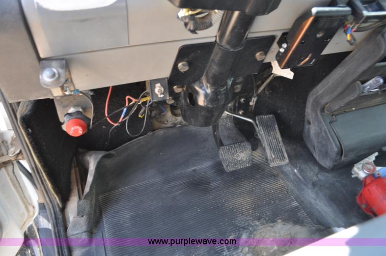 image for item F2340 1994 Freightliner FL80 dump truck