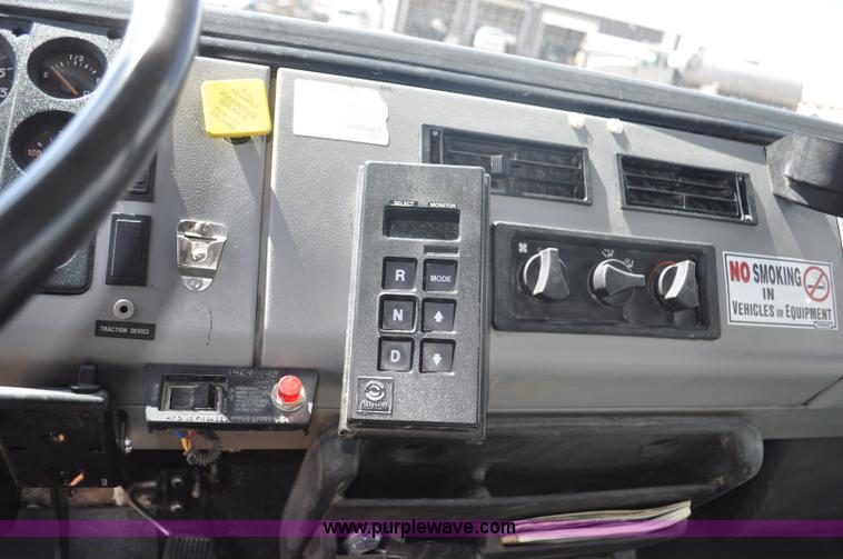 image for item F2340 1994 Freightliner FL80 dump truck