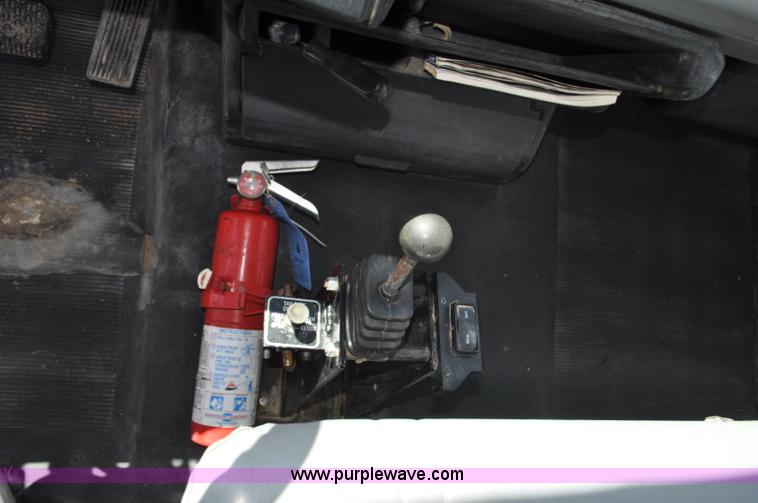 image for item F2340 1994 Freightliner FL80 dump truck