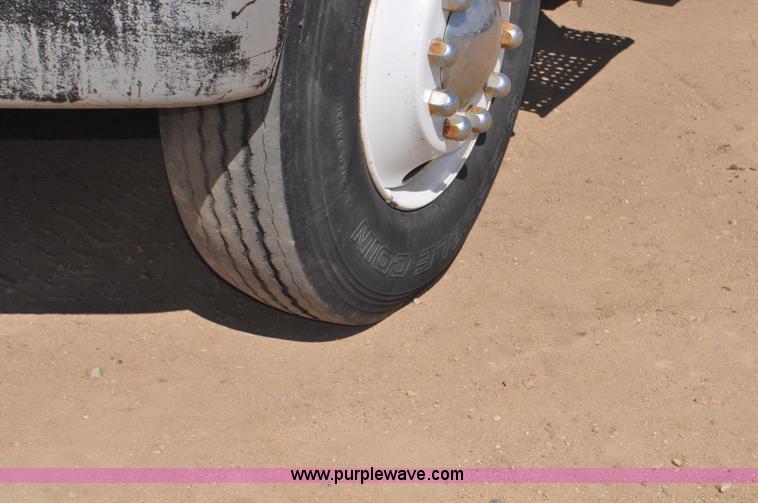 image for item F2340 1994 Freightliner FL80 dump truck