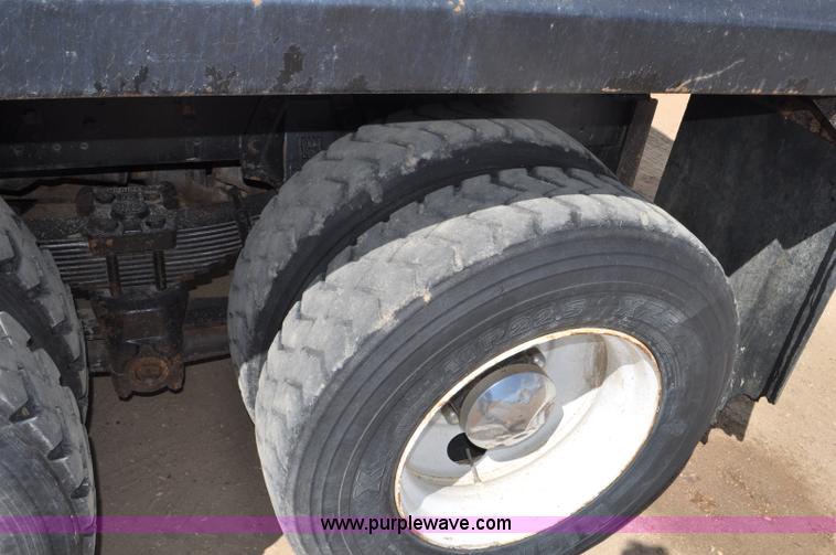 image for item F2340 1994 Freightliner FL80 dump truck