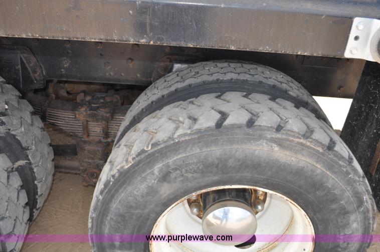 image for item F2340 1994 Freightliner FL80 dump truck