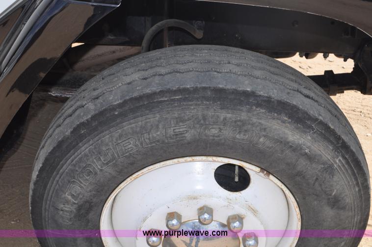 image for item F2340 1994 Freightliner FL80 dump truck