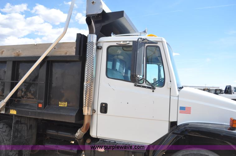image for item F2340 1994 Freightliner FL80 dump truck