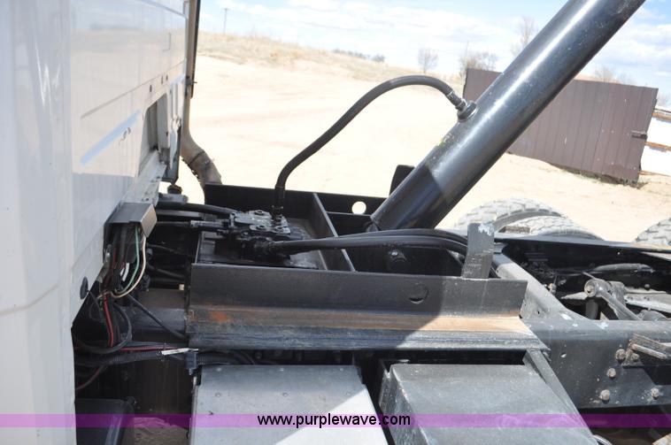 image for item F2340 1994 Freightliner FL80 dump truck