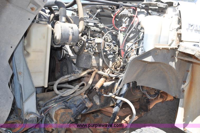 image for item F2343 1993 Ford F700 dump truck