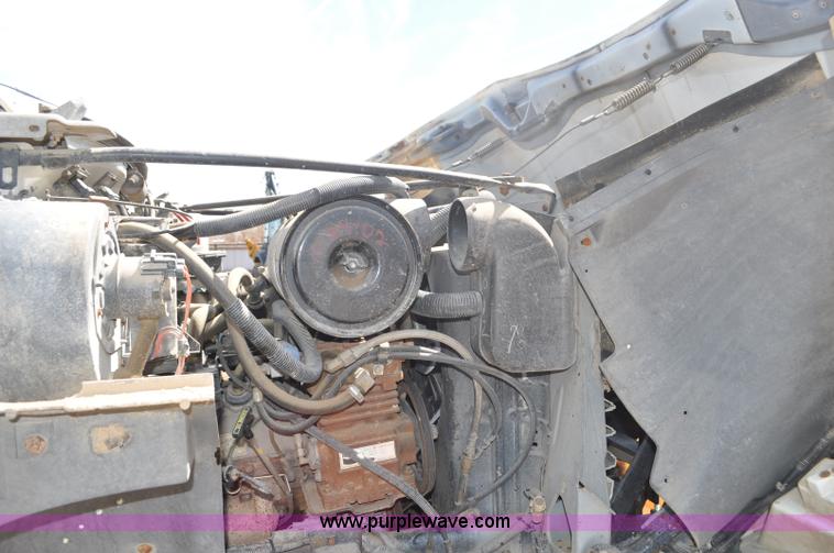 image for item F2343 1993 Ford F700 dump truck