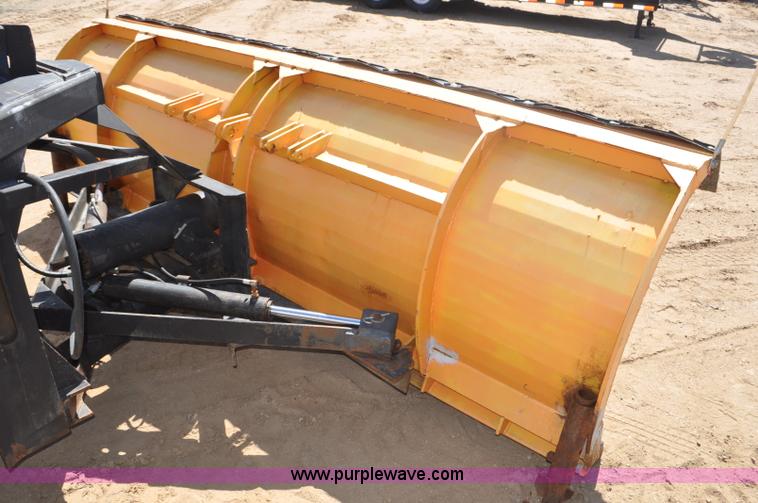 image for item F2343 1993 Ford F700 dump truck