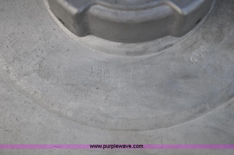 image for item F2344 1995 Freightliner FLD semi truck