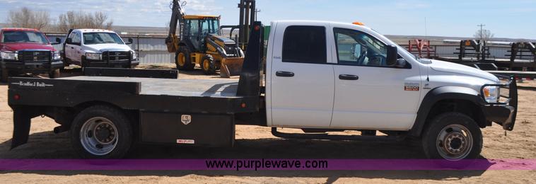 image for item F2346 2008 Dodge Ram 5500 SLT Quad Cab flatbed truck