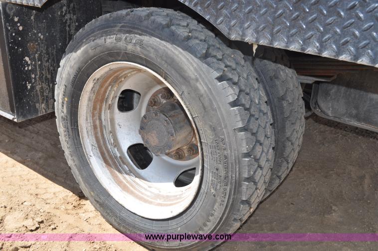 image for item F2346 2008 Dodge Ram 5500 SLT Quad Cab flatbed truck