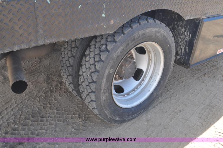 image for item F2346 2008 Dodge Ram 5500 SLT Quad Cab flatbed truck