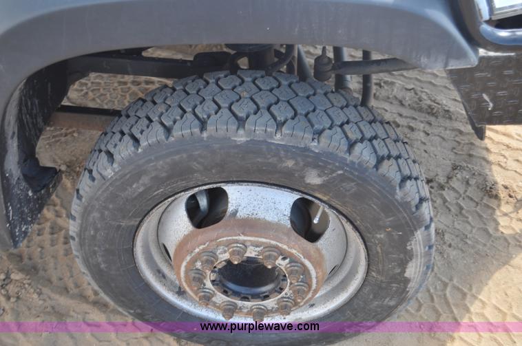 image for item F2346 2008 Dodge Ram 5500 SLT Quad Cab flatbed truck