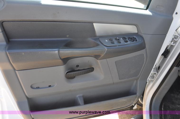 image for item F2346 2008 Dodge Ram 5500 SLT Quad Cab flatbed truck