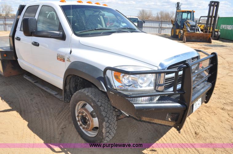 image for item F2346 2008 Dodge Ram 5500 SLT Quad Cab flatbed truck