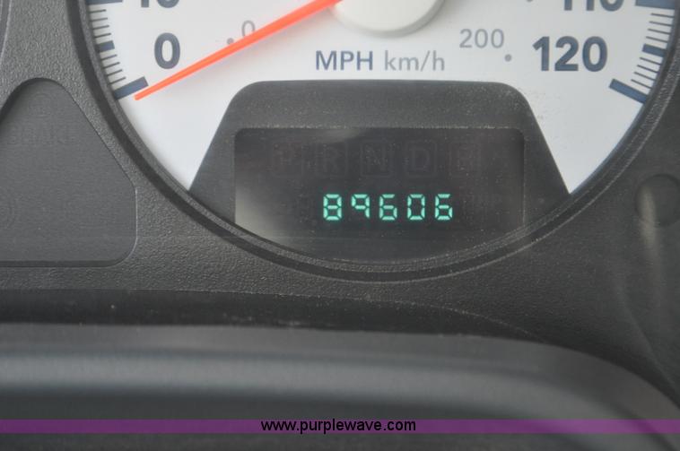 image for item F2346 2008 Dodge Ram 5500 SLT Quad Cab flatbed truck