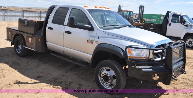 image for item F2347 2009 Dodge Ram 4500HD SLT Quad Cab flatbed truck
