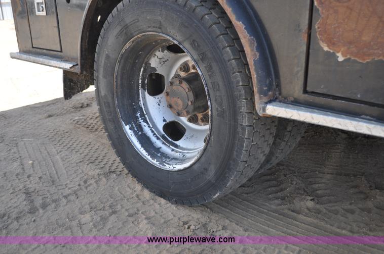 image for item F2347 2009 Dodge Ram 4500HD SLT Quad Cab flatbed truck