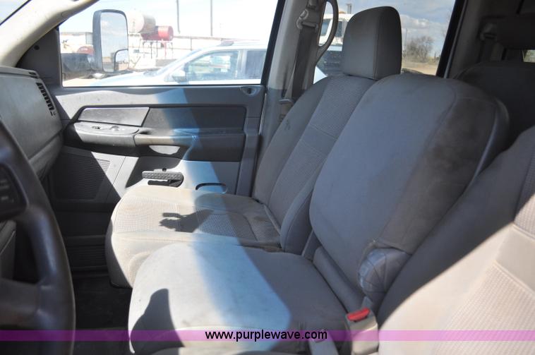 image for item F2347 2009 Dodge Ram 4500HD SLT Quad Cab flatbed truck