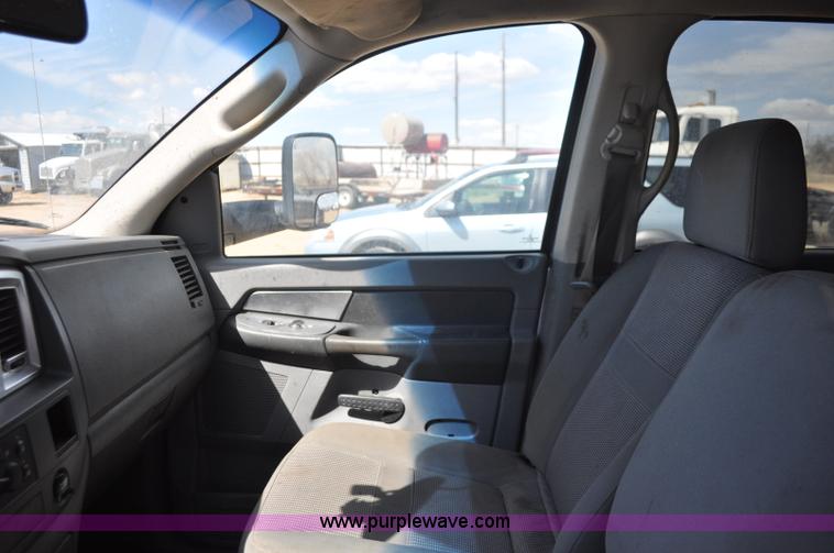 image for item F2347 2009 Dodge Ram 4500HD SLT Quad Cab flatbed truck