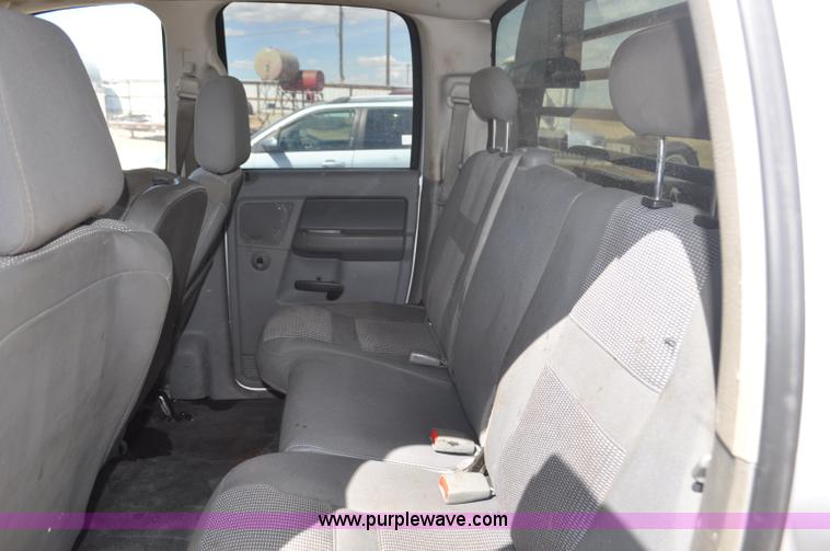 image for item F2347 2009 Dodge Ram 4500HD SLT Quad Cab flatbed truck