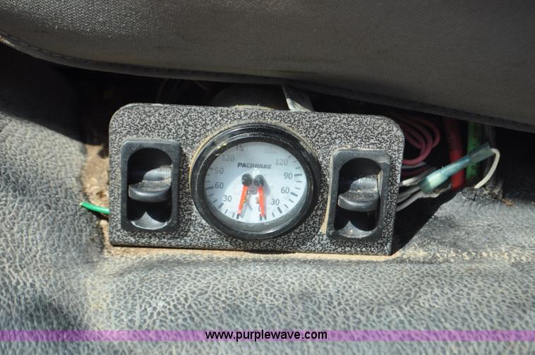 image for item F2347 2009 Dodge Ram 4500HD SLT Quad Cab flatbed truck