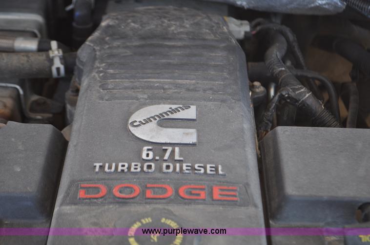 image for item F2347 2009 Dodge Ram 4500HD SLT Quad Cab flatbed truck